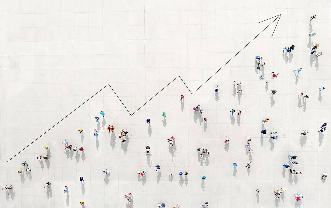 Crowd from above forming a growth graph