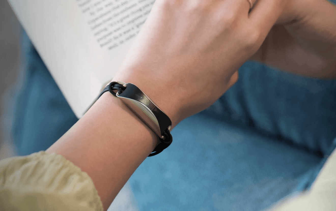 side image-health bracelet empatica.png