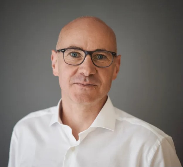 Oliver Falck 